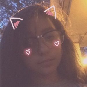 Meet your Posher, Layla